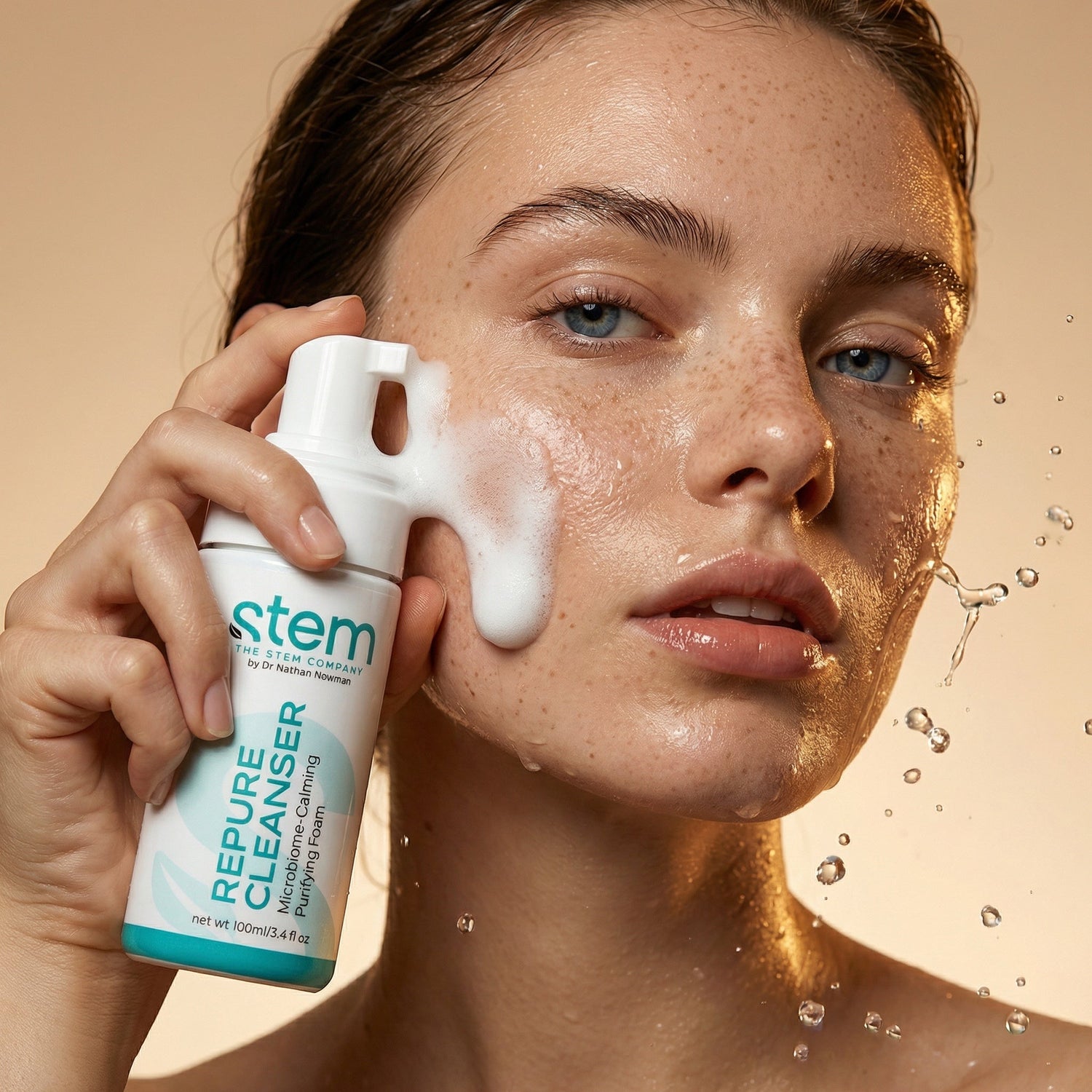 Morning vs Evening Skincare: Why Your Skin Needs Different Rituals
